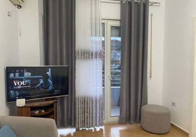 Shtepi me qera Apartament ne Tirane, 1+1, Mobilimi E mobiluar, Pagesa 350  Euro.