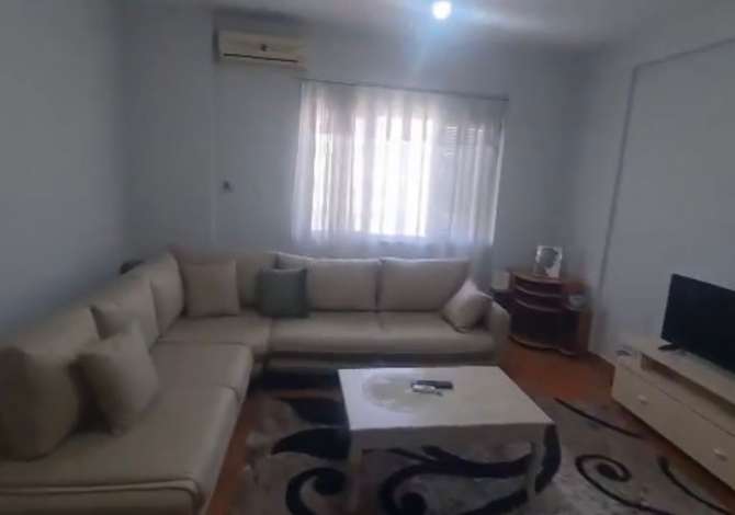 Shtepi me qera 1+1 ne Tirane - 40,000 Leke