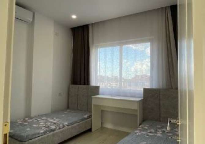 Shtepi me qera Apartament ne Tirane, 2+1, Mobilimi E mobiluar, Pagesa 550  Euro.