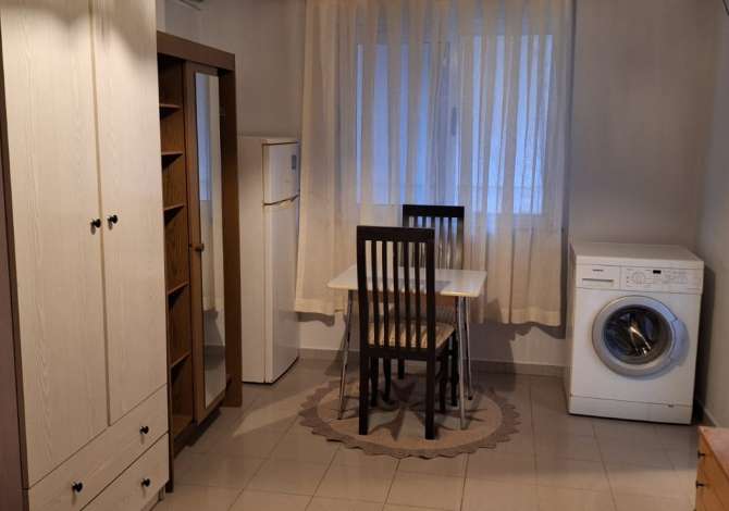 Shtepi me qera Garsoniere ne Tirane - 300 Euro