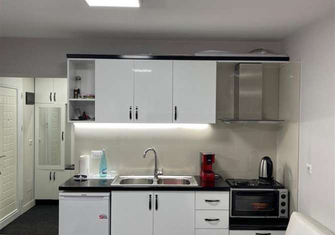 Jepet zyre e kompletuar pas Fakultetit te Shkencave , rruga haxhi hysen daliu