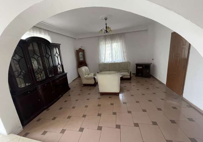 Shtepi me qera 3+1 ne Tirane - 40,000 Leke