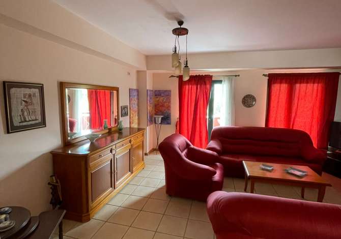 Shtepi me qera 3+1 ne Tirane - 700 Euro