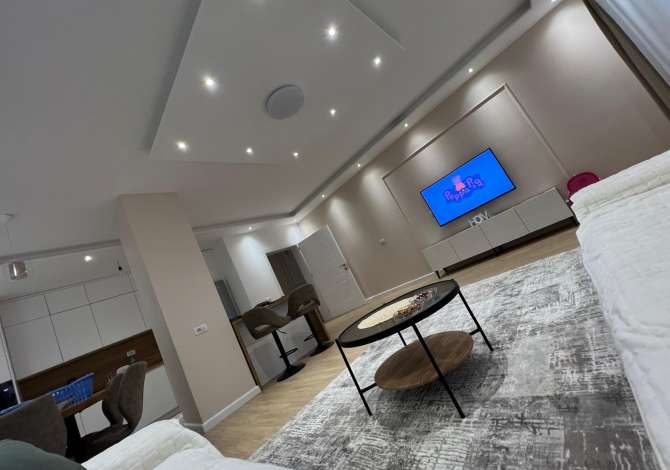 Casa in affitto 3+1 a Tirana - 1,000 Euro