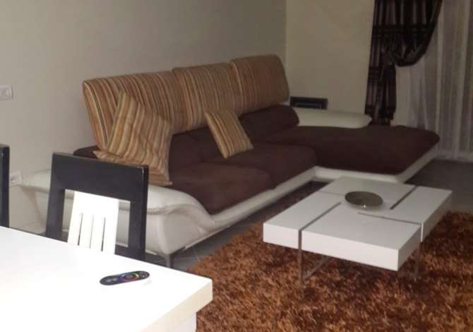Shtepi me qera 1+1 ne Tirane - 450 Euro