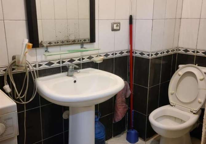 Shtepi me qera 2+1 ne Tirane - 400 Euro