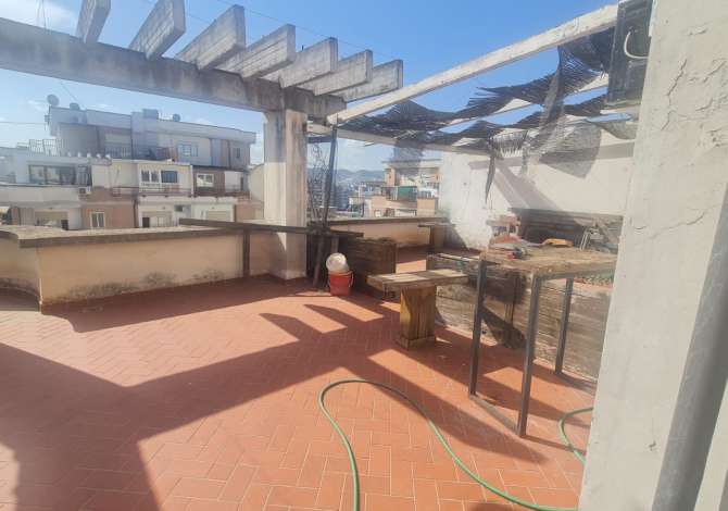 Shtepi ne shitje 3+1 ne Tirane - 215,000 Euro