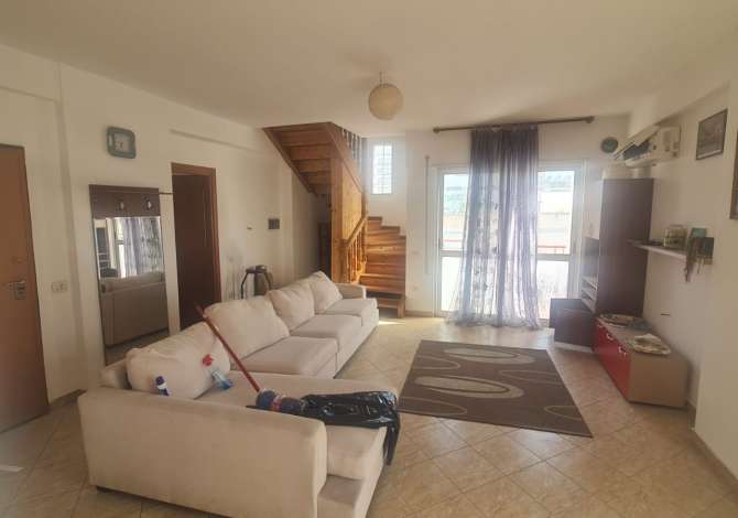 Shtepi ne shitje 3+1 ne Tirane - 215,000 Euro