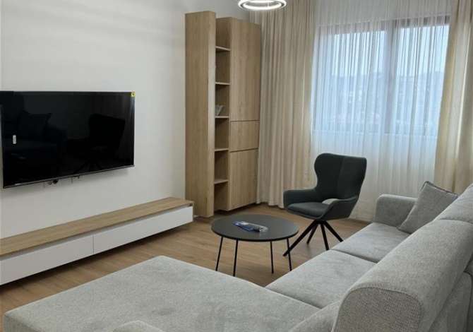 Shtepi me qera 2+1 ne Tirane - 1,200 Euro