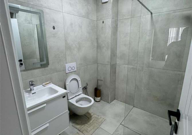 Shtepi me qera 2+1 ne Tirane - 1,200 Euro