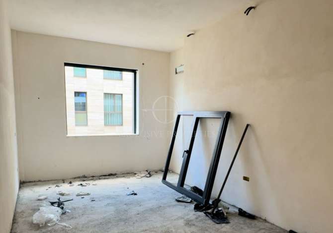 Shtepi ne shitje Apartament ne Tirane, 2+1, Mobilimi Bosh, pa mobiluar, Pagesa 300,000  Euro.