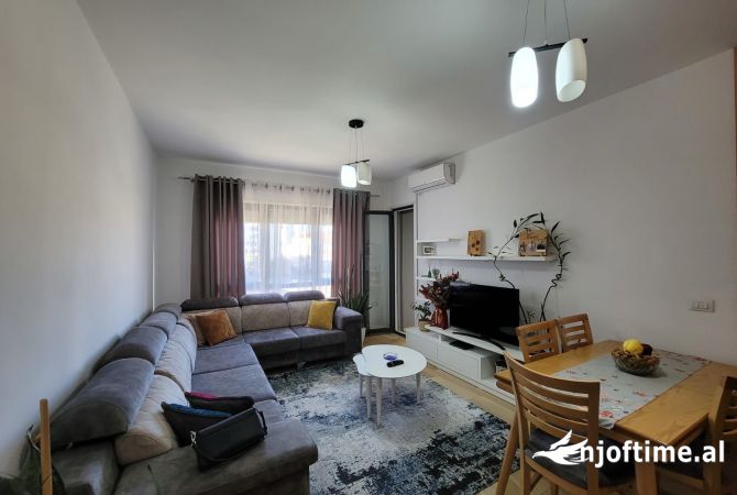 Shtepi ne shitje 2+1 ne Tirane - 165,000 Euro