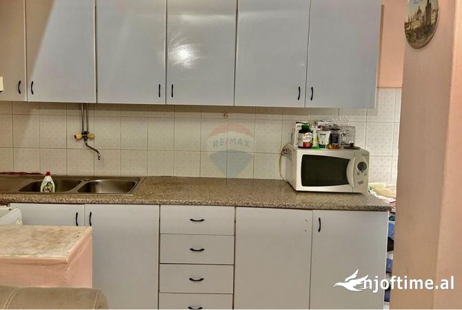 Shtepi ne shitje 1+1 ne Tirane - 95,000 Euro