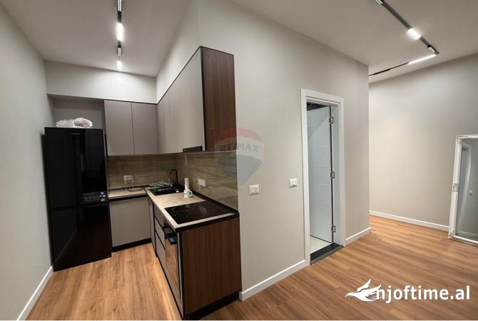 Shtepi me qera 2+1 ne Tirane - 800 Euro