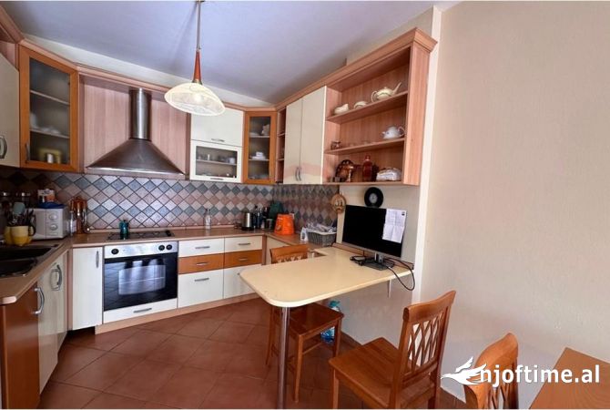 Shtepi me qera Apartament ne Tirane, 1+1, Mobilimi E mobiluar, Pagesa 620  Euro.