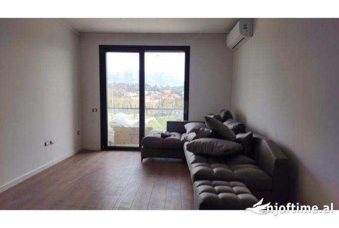 Shtepi me qera 1+1 ne Tirane - 700 Euro