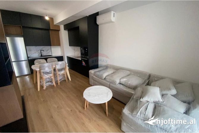 Shtepi me qera Apartament ne Tirane, 1+1, Mobilimi E mobiluar, Pagesa 700  Euro.