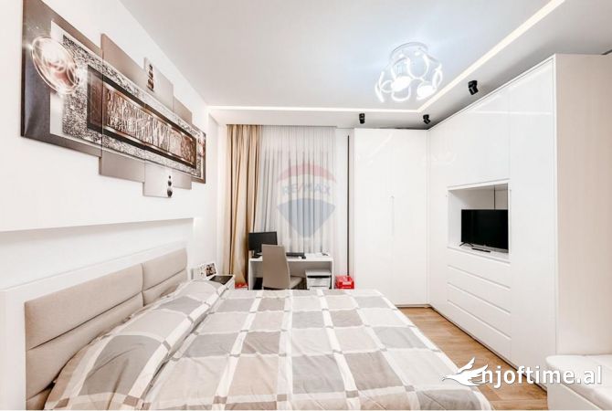 Shtepi ne shitje 3+1 ne Tirane - 295,000 Euro