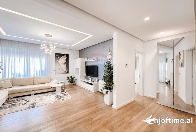 Shtepi ne shitje Apartament ne Tirane, 3+1, Mobilimi E mobiluar, Pagesa 295,000  Euro.