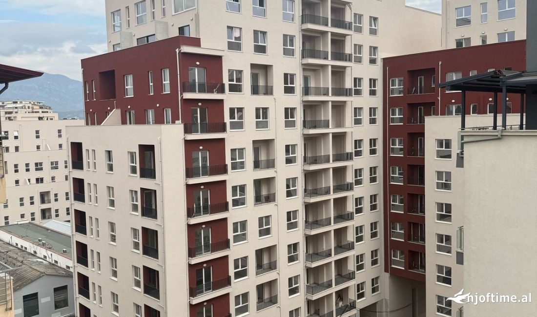 Shtepi ne shitje Apartament ne Tirane, 2+1, Mobilimi E mobiluar, Pagesa 131,000  Euro.