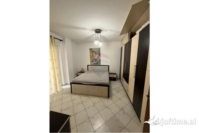 Shtepi me qera 2+1 ne Tirane - 450 Euro