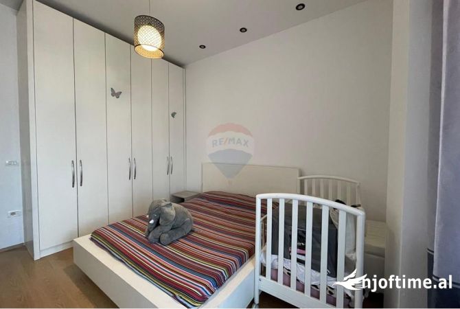 Shtepi me qera Apartament ne Tirane, 1+1, Mobilimi E mobiluar, Pagesa 400  Euro.