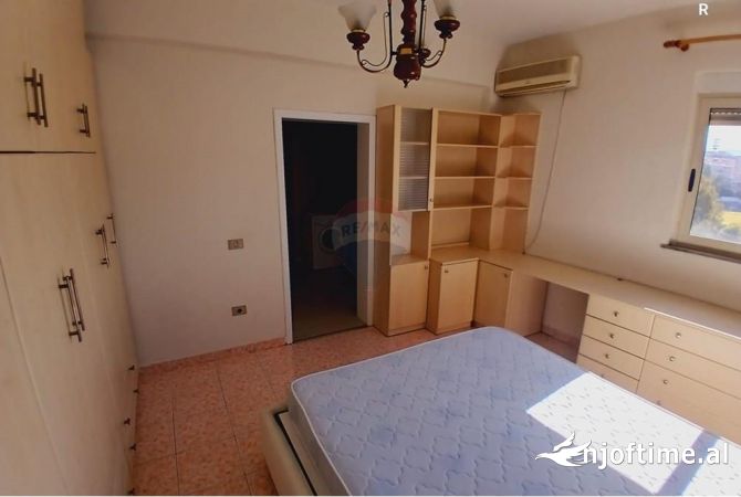 Shtepi me qera Apartament ne Tirane, 1+1, Mobilimi E mobiluar, Pagesa 700  Euro.