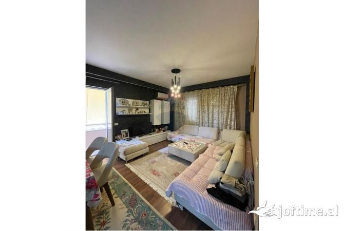 Shtepi ne shitje 1+1 ne Tirane - 145,000 Euro