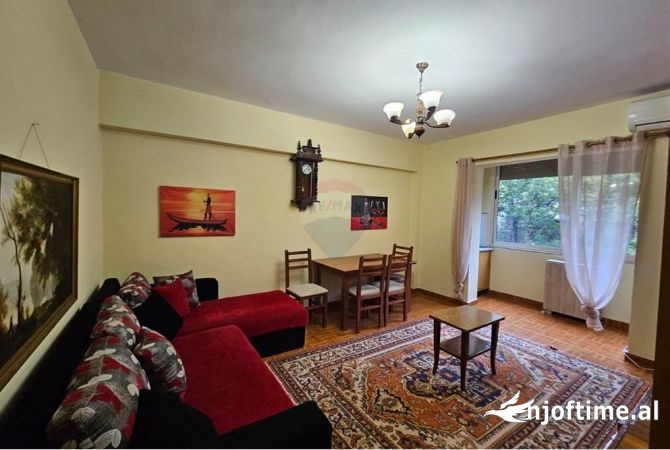 Shtepi me qera 2+1 ne Tirane - 550 Euro