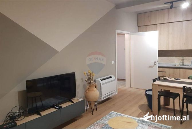 Shtepi me qera 2+1 ne Tirane - 700 Euro