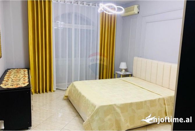Shtepi me qera Apartament ne Tirane, 1+1, Mobilimi E mobiluar, Pagesa 600  Euro.