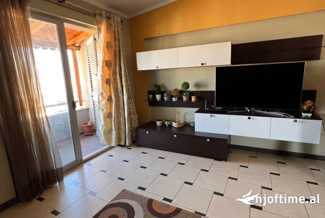 Shtepi me qera 2+1 ne Tirane - 600 Euro
