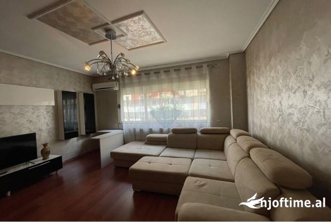 Shtepi me qera 2+1 ne Tirane - 550 Euro