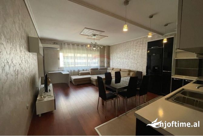 Shtepi me qera 2+1 ne Tirane - 550 Euro