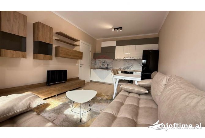 Shtepi me qera 1+1 ne Tirane - 500 Euro