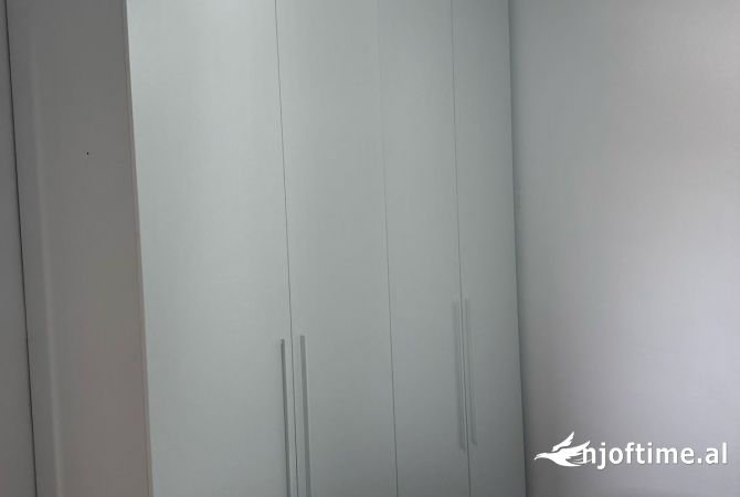Shtepi me qera Apartament ne Tirane, 1+1, Mobilimi E mobiluar, Pagesa 450  Euro.