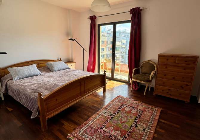 Shtepi me qera 2+1 ne Tirane - 650 Euro