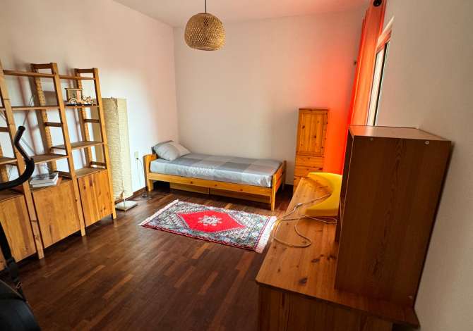 Shtepi me qera 2+1 ne Tirane - 650 Euro