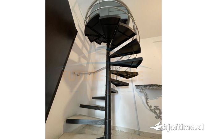 Shtepi me qera Apartament ne Tirane, 4+1, Mobilimi E mobiluar, Pagesa 600  Euro.