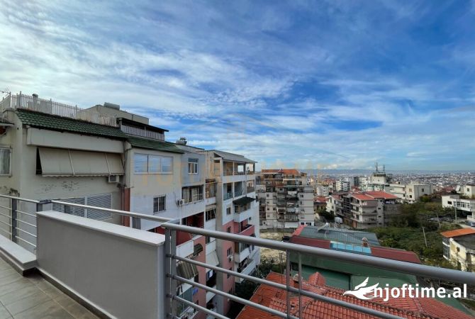 Shtepi me qera Apartament ne Tirane, 4+1, Mobilimi E mobiluar, Pagesa 600  Euro.