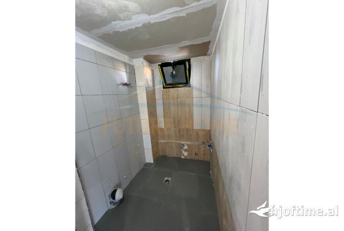 Qera, Ambient Biznesi, Fusha e Aviacionit.   UNA47500   