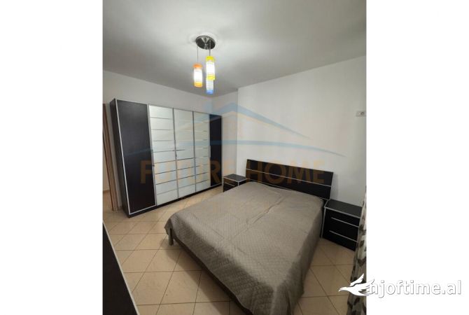 Shtepi me qera 2+1 ne Tirane - 530 Euro