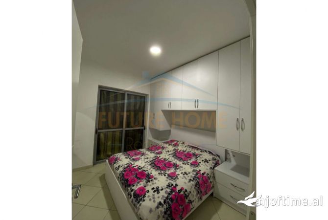 Shtepi ne shitje Apartament ne Tirane, 1+1, Mobilimi E mobiluar, Pagesa 75,000  Euro.