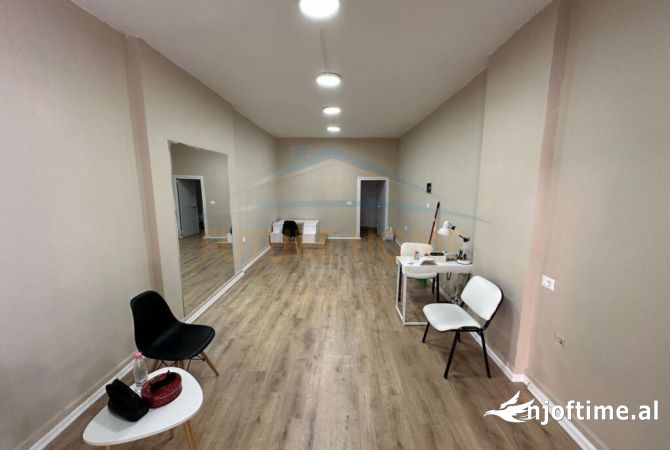 Ambient biznesi ne shitje 1+1 ne Tirane - 110,000 Euro