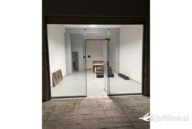 Ambient biznesi me qera 1+1 ne Tirane - 500 Euro