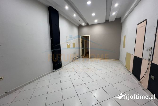 Ambient biznesi me qera 1+1 ne Tirane - 1,000 Euro