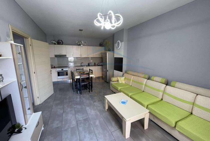 Shtepi me qera 1+1 ne Tirane - 430 Euro