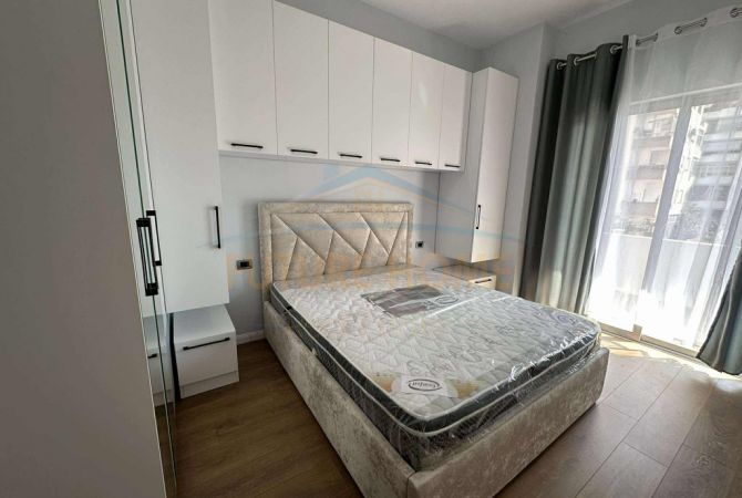 Shtepi me qera Apartament ne Tirane, 1+1, Mobilimi E mobiluar, Pagesa 500  Euro.