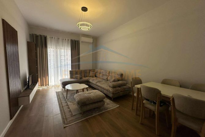 Shtepi me qera Apartament ne Tirane, 1+1, Mobilimi E mobiluar, Pagesa 500  Euro.