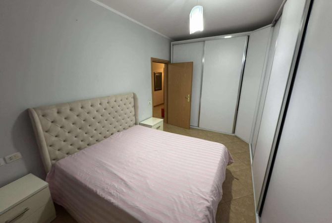Shtepi me qera Apartament ne Tirane, 2+1, Mobilimi E mobiluar, Pagesa 450  Euro.